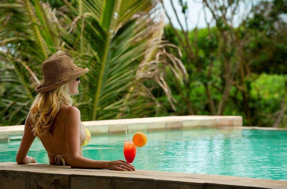 White Pearl Resorts Ponta Mamoli Инхака Экстерьер фото
